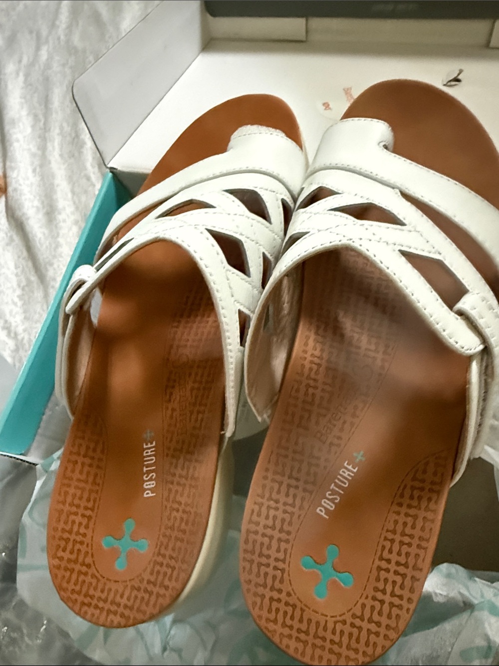 BareTraps White Strappy Women's Slide Sandals
